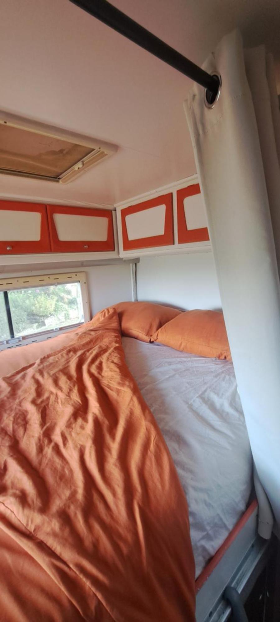 Hotel Camping Car A 3 Minutes Du Parc Pairi Daiza à Brugelette Extérieur photo